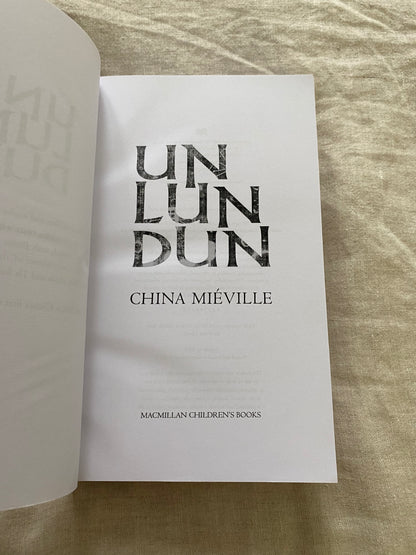Un Lun Dun