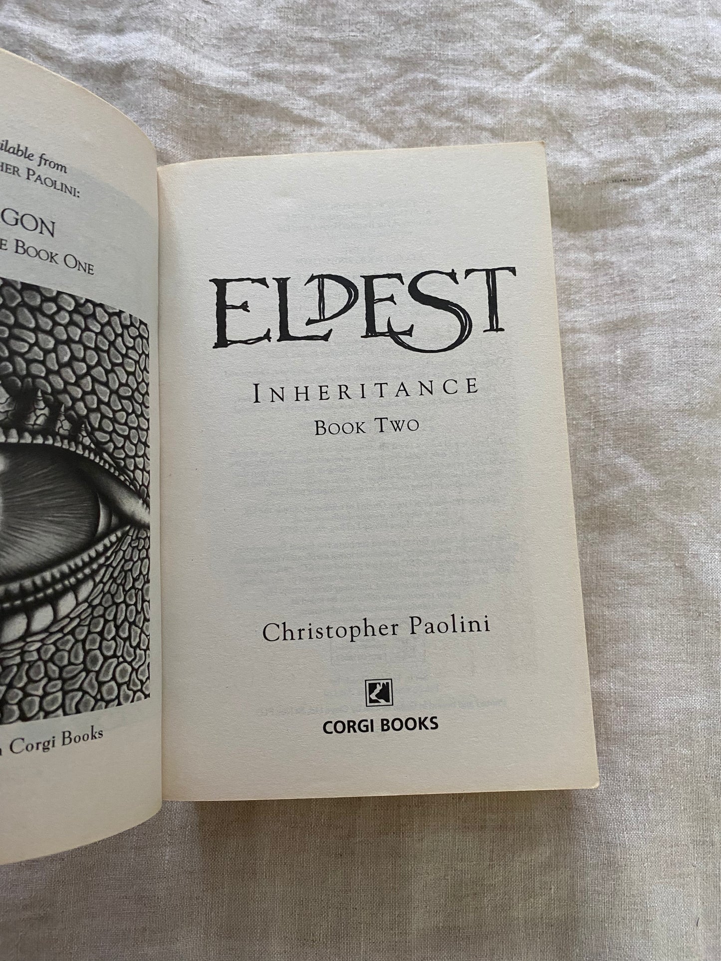 Eldest (The Inheritance Cycle Series #2)