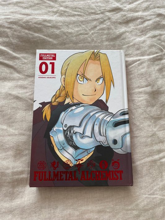 Fullmetal Alchemist: Fullmetal Edition, Volume 1 (Fullmetal Alchemist Series)