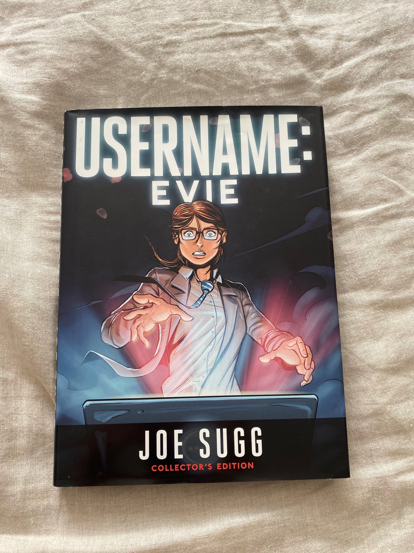 Username: Evie Collector's Edition (Username Series #1)