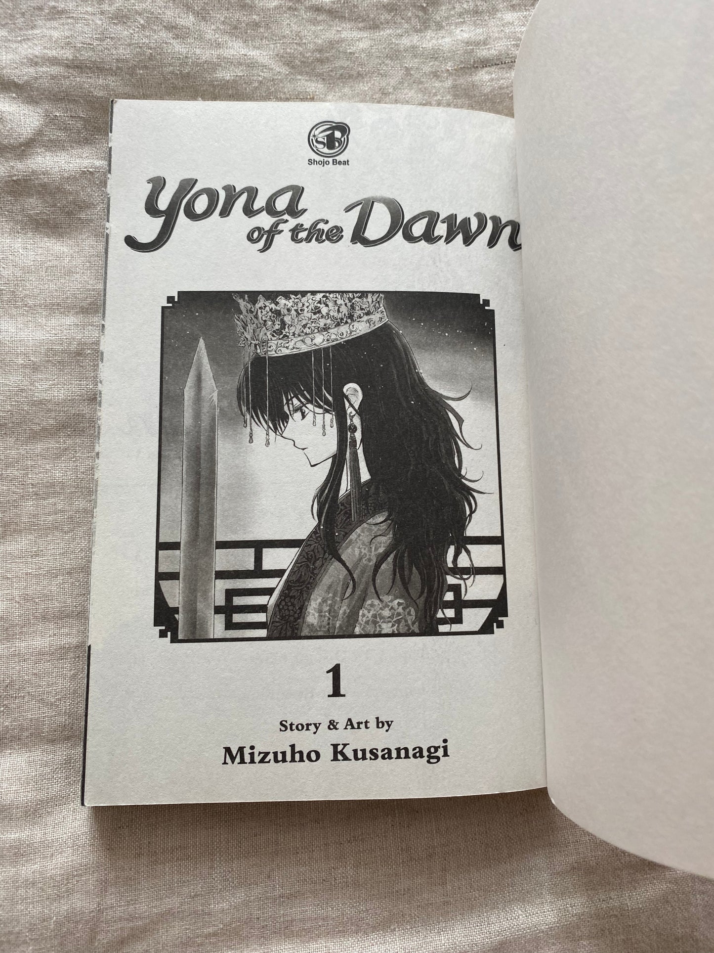 Yona of the Dawn, Volume 1 (Yona of the Dawn Series #1)