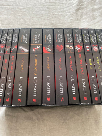The Vampire Diaries: The Complete Collection 13 Books Box Set