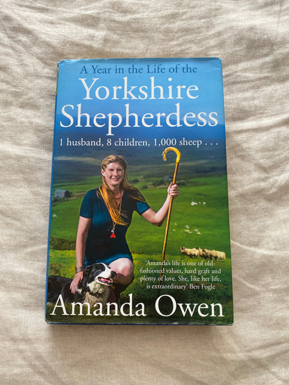 A Year in the Life of the Yorkshire Shepherdess (The Yorkshire Shepherdess #2)