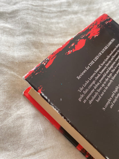 Red Seas Under Red Skies (Gentleman Bastards Series #2)
