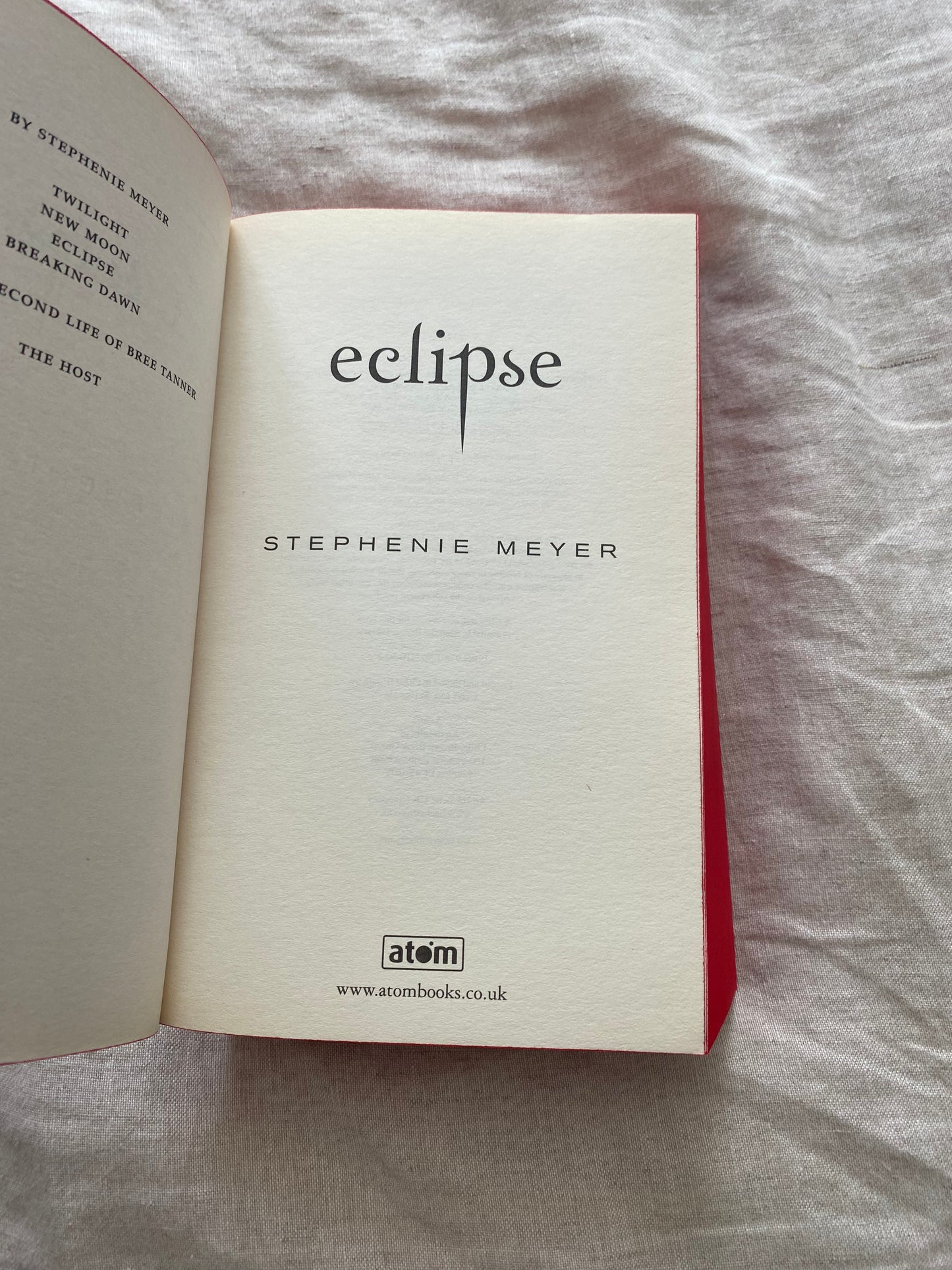 Eclipse (The Twilight Saga #3)