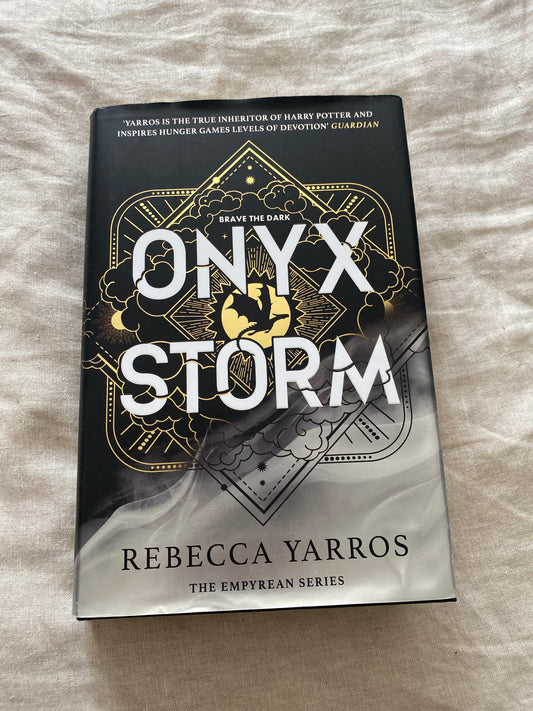 Onyx Storm (The Empyrean Series #3)