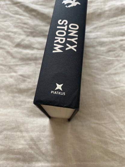 Onyx Storm (The Empyrean Series #3)